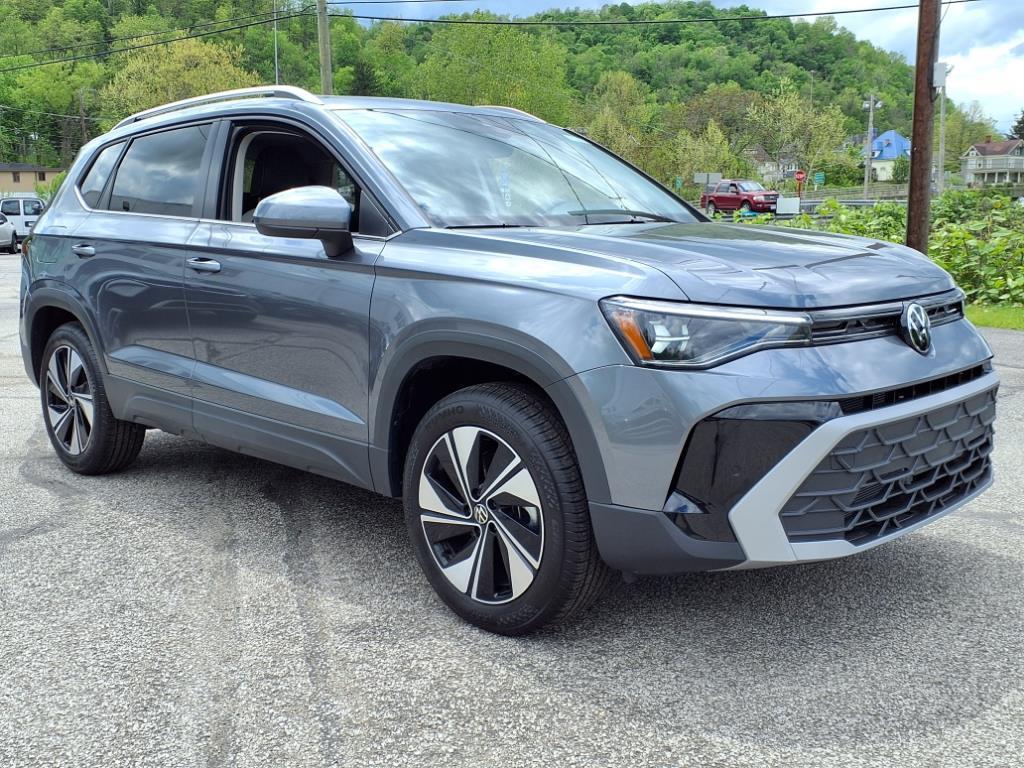 new 2025 Volkswagen Taos car, priced at $33,030