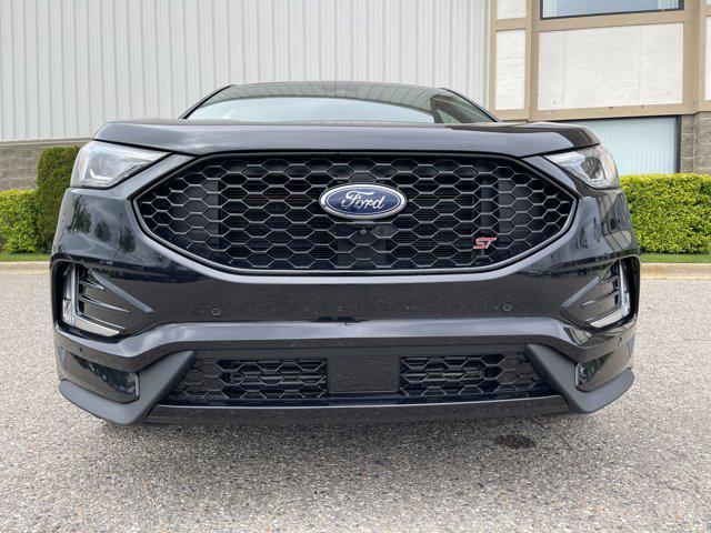 used 2019 Ford Edge car, priced at $25,000