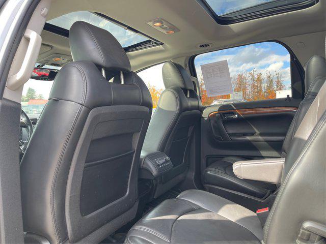 used 2009 Saturn Outlook car, priced at $3,500