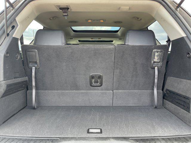 used 2009 Saturn Outlook car, priced at $3,500