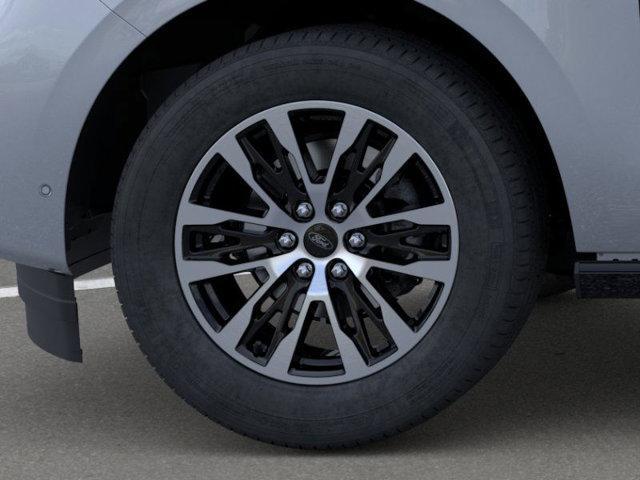 new 2025 Ford Expedition car, priced at $76,127