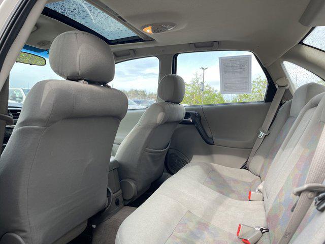 used 2003 Saturn L car, priced at $2,900