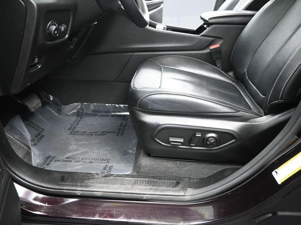 used 2022 Jeep Grand Cherokee L car, priced at $28,500