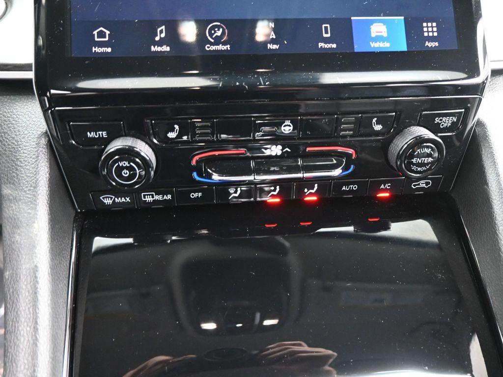 used 2022 Jeep Grand Cherokee L car, priced at $28,500