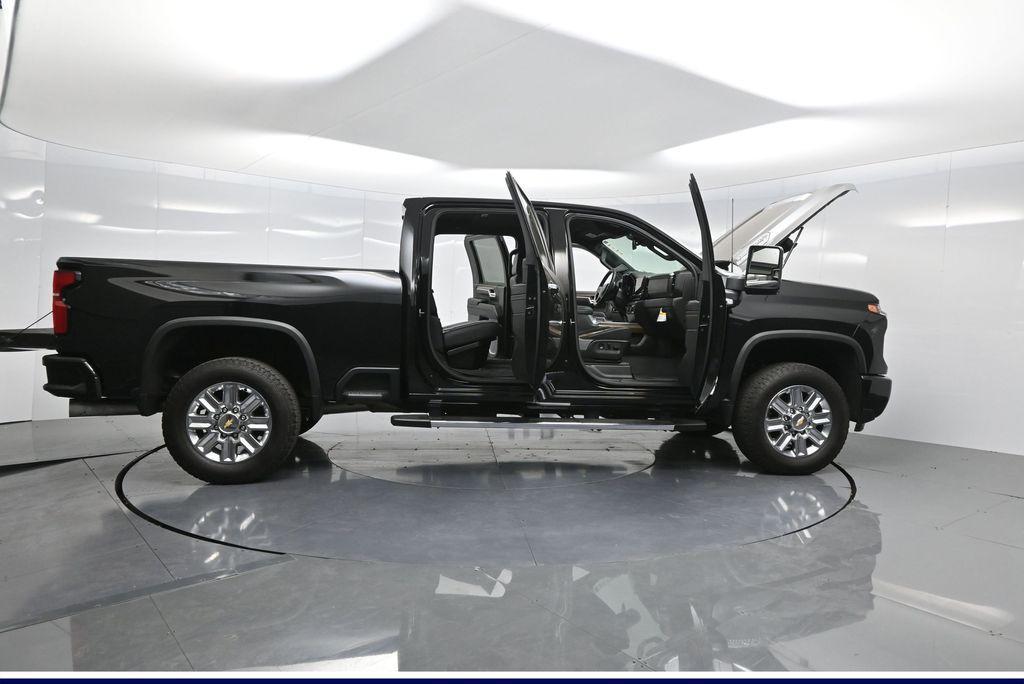 used 2024 Chevrolet Silverado 2500 car, priced at $70,895