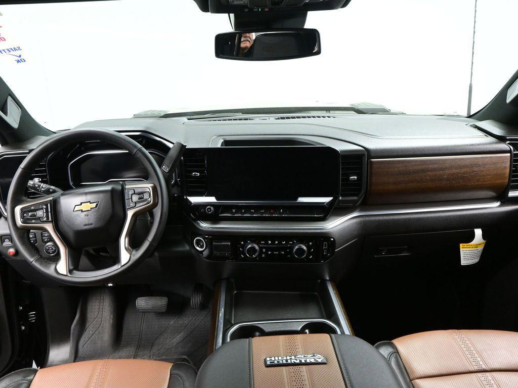 used 2024 Chevrolet Silverado 2500 car, priced at $70,895