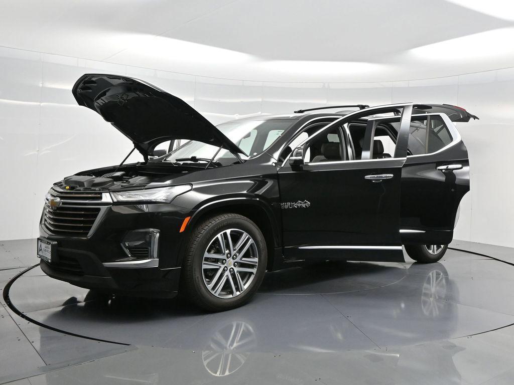 used 2023 Chevrolet Traverse car, priced at $41,103