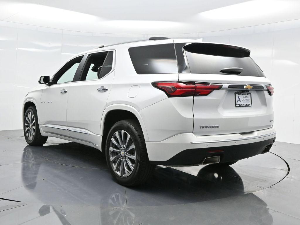 used 2022 Chevrolet Traverse car, priced at $32,985