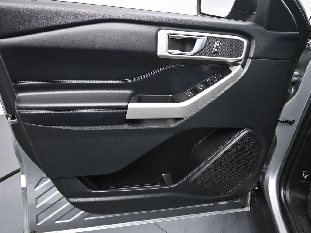 used 2022 Ford Explorer car, priced at $26,895