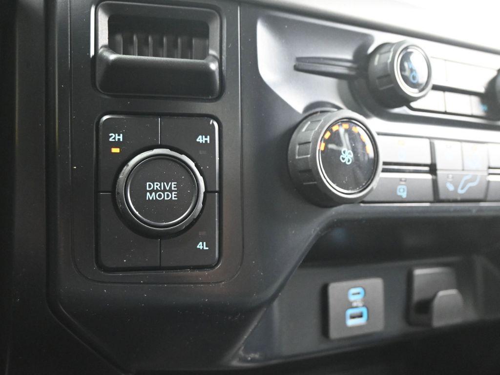 new 2024 Ford F-150 car, priced at $42,330