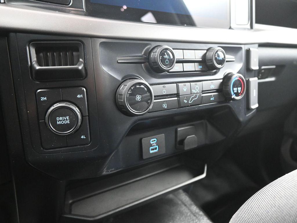 new 2024 Ford F-150 car, priced at $42,330