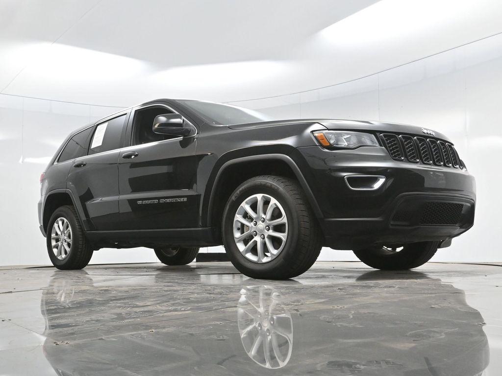 used 2022 Jeep Grand Cherokee WK car, priced at $25,907