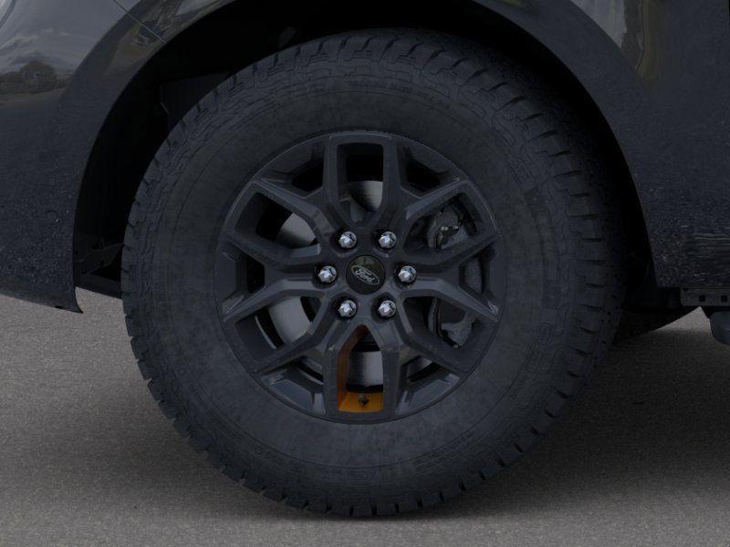 new 2025 Ford Expedition car, priced at $84,040