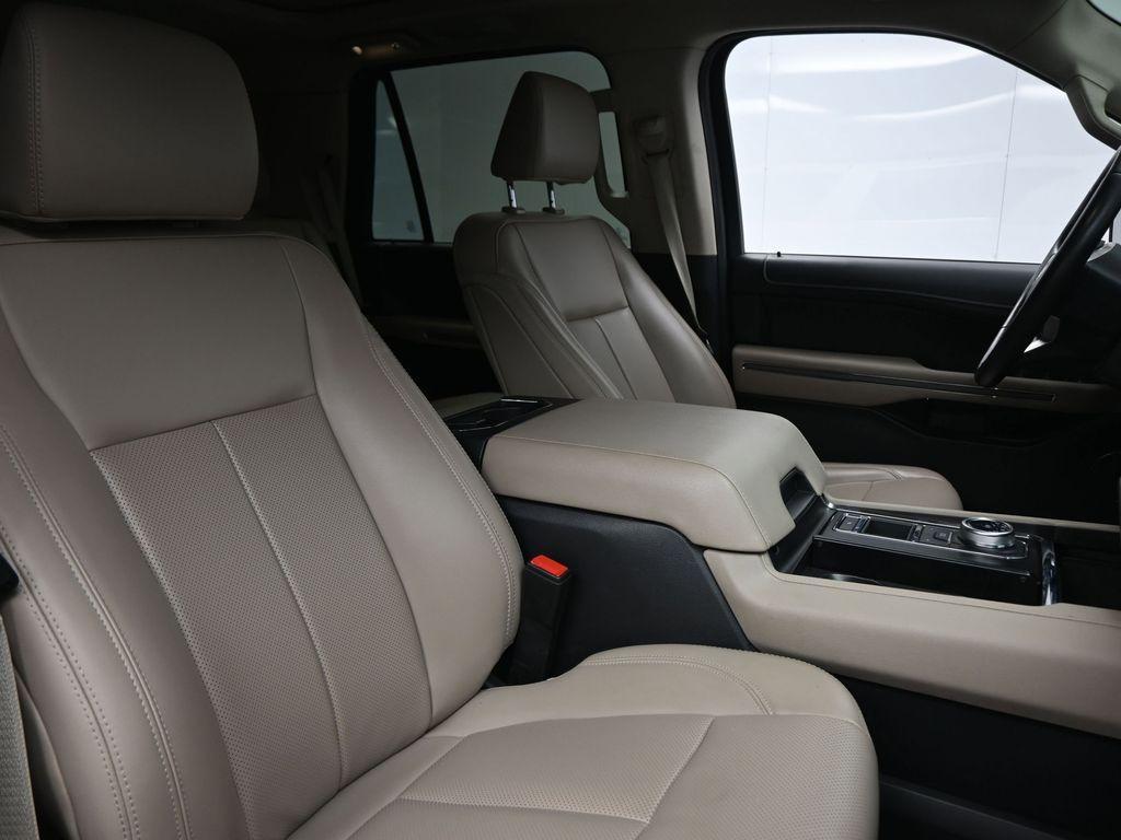 used 2022 Ford Expedition car, priced at $32,195