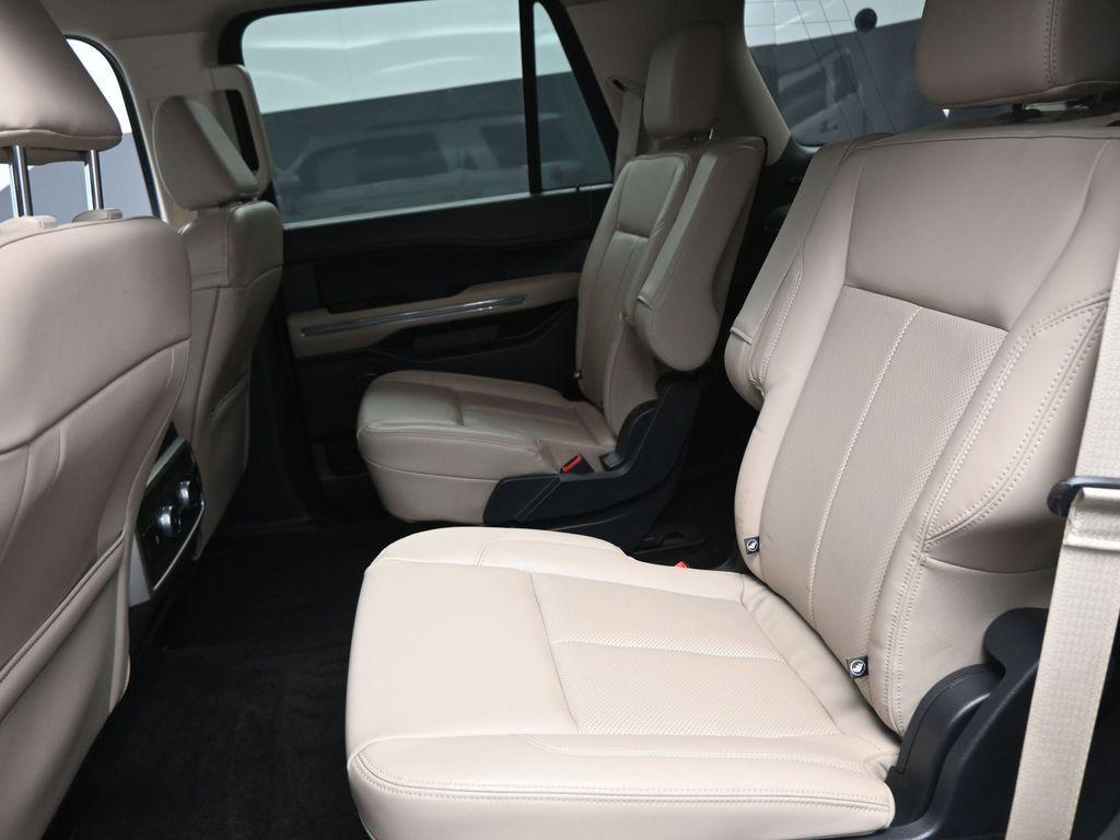 used 2022 Ford Expedition car, priced at $32,195