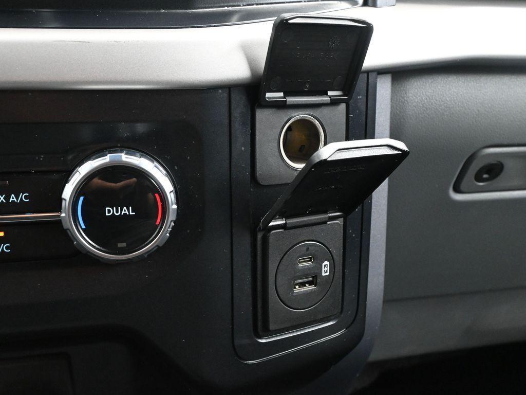 used 2023 Ford F-150 car, priced at $32,000