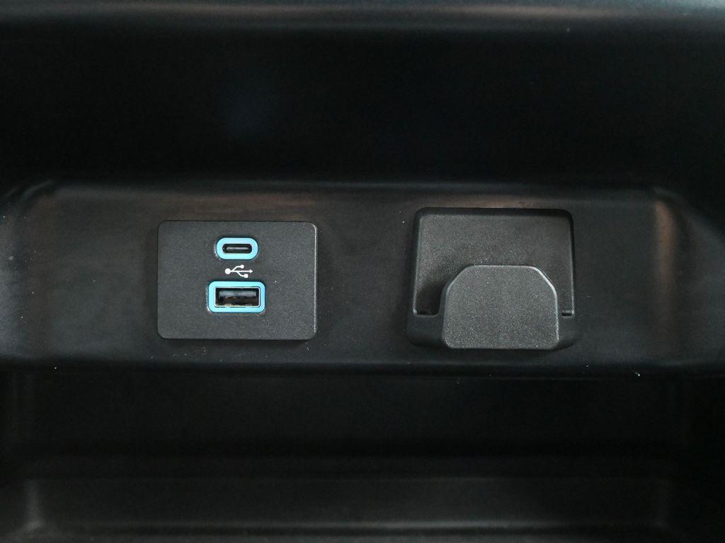 used 2023 Ford F-150 car, priced at $32,000