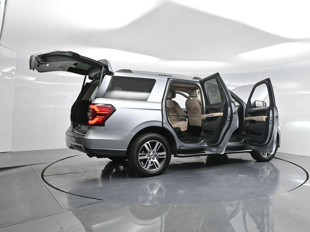 used 2023 Ford Expedition car, priced at $44,995