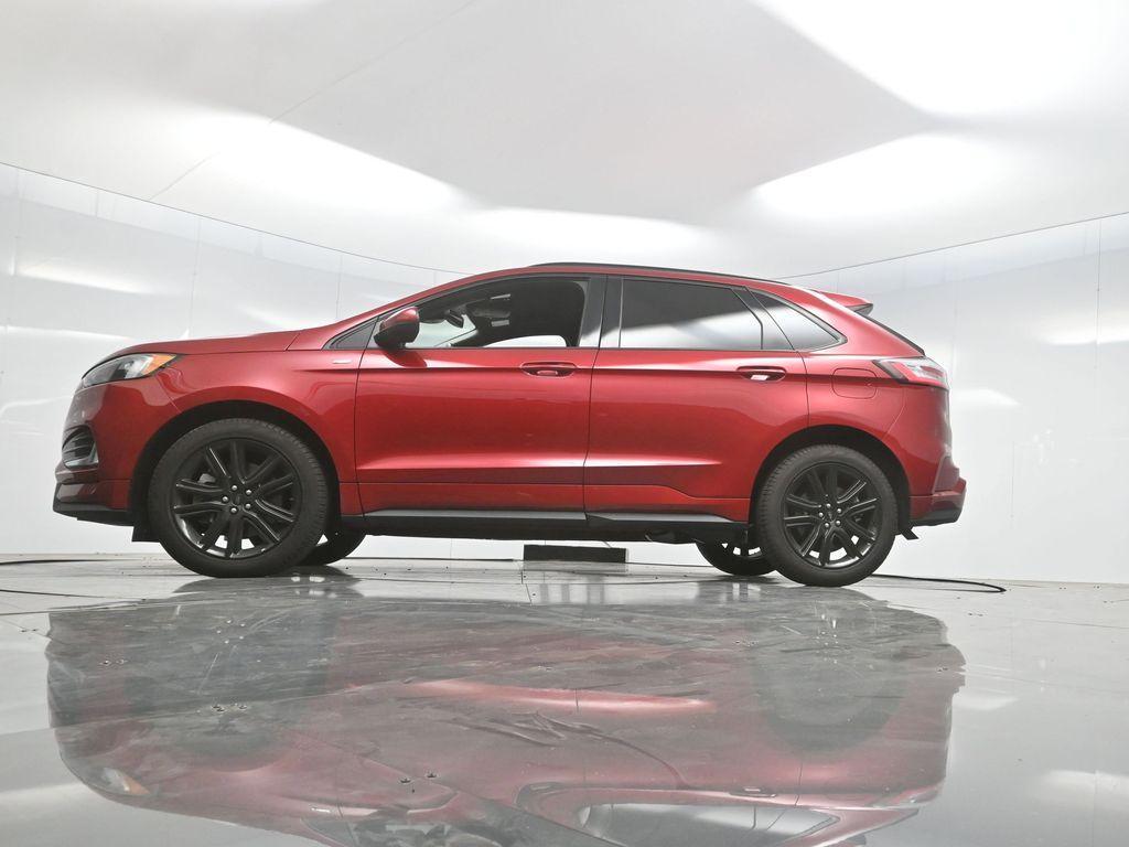 new 2024 Ford Edge car, priced at $39,995