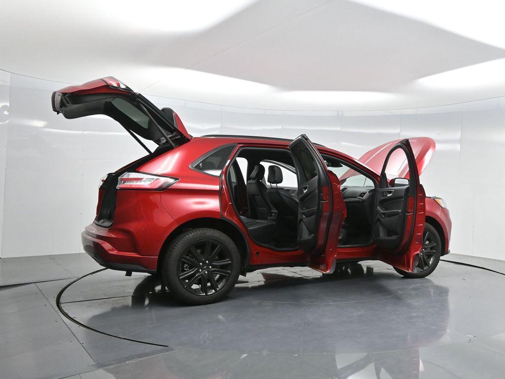 new 2024 Ford Edge car, priced at $39,995
