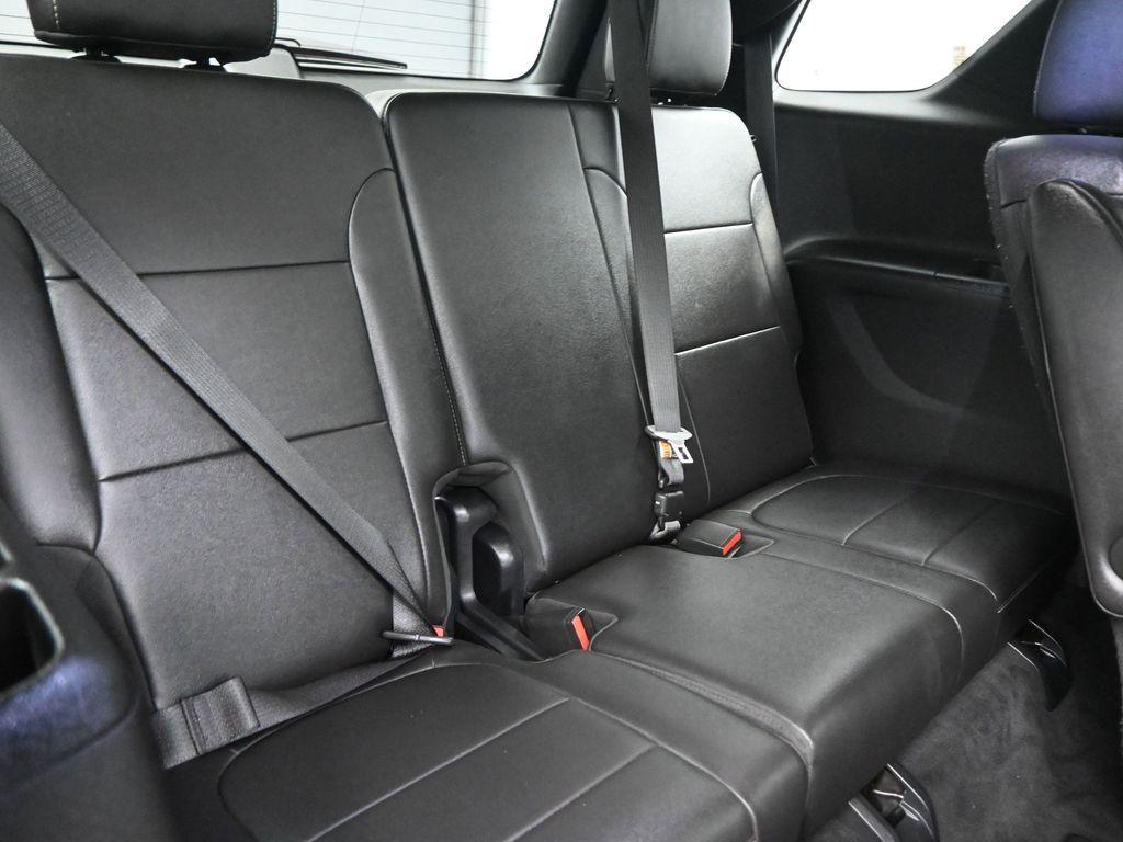 used 2023 Chevrolet Traverse car, priced at $29,500