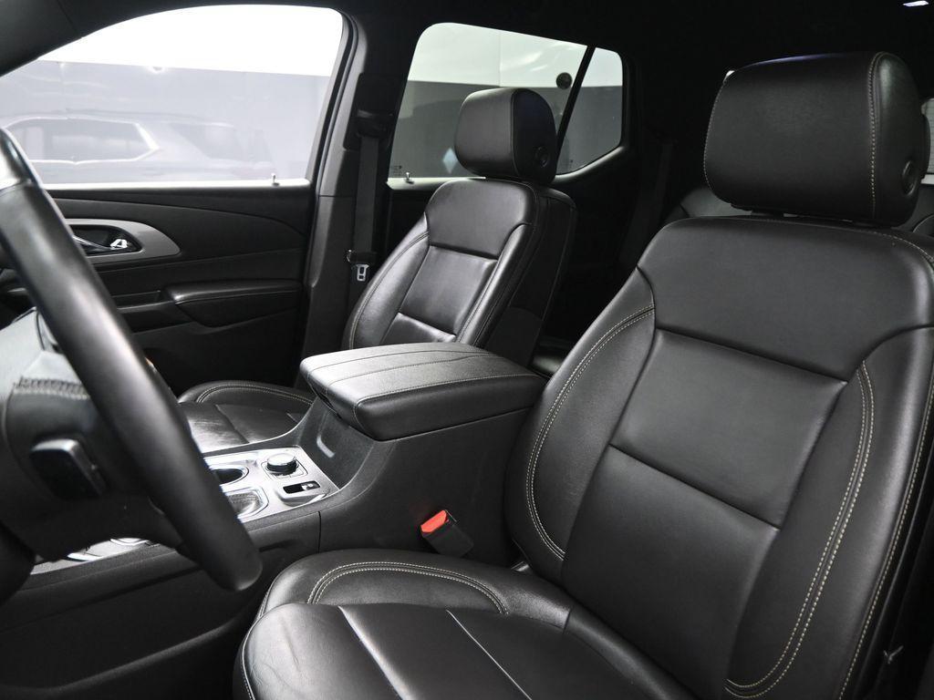 used 2023 Chevrolet Traverse car, priced at $29,500