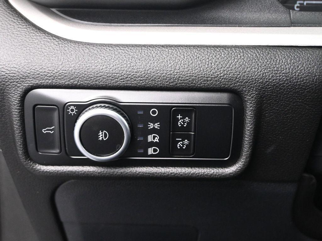 used 2023 Ford Explorer car, priced at $28,000