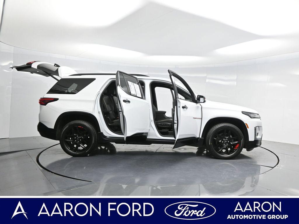 used 2023 Chevrolet Traverse car, priced at $37,995
