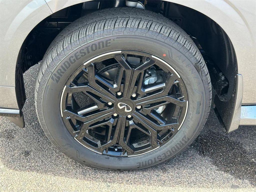 new 2026 INFINITI QX80 car, priced at $102,872