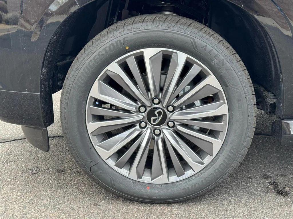 new 2025 INFINITI QX80 car, priced at $88,360