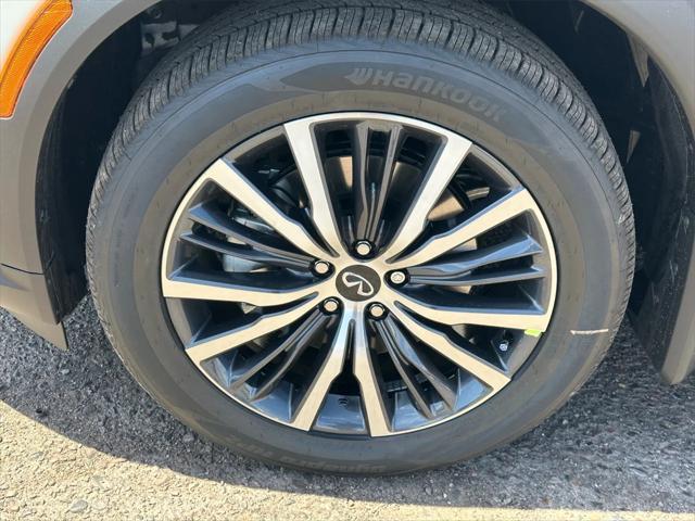new 2025 INFINITI QX60 car, priced at $67,150