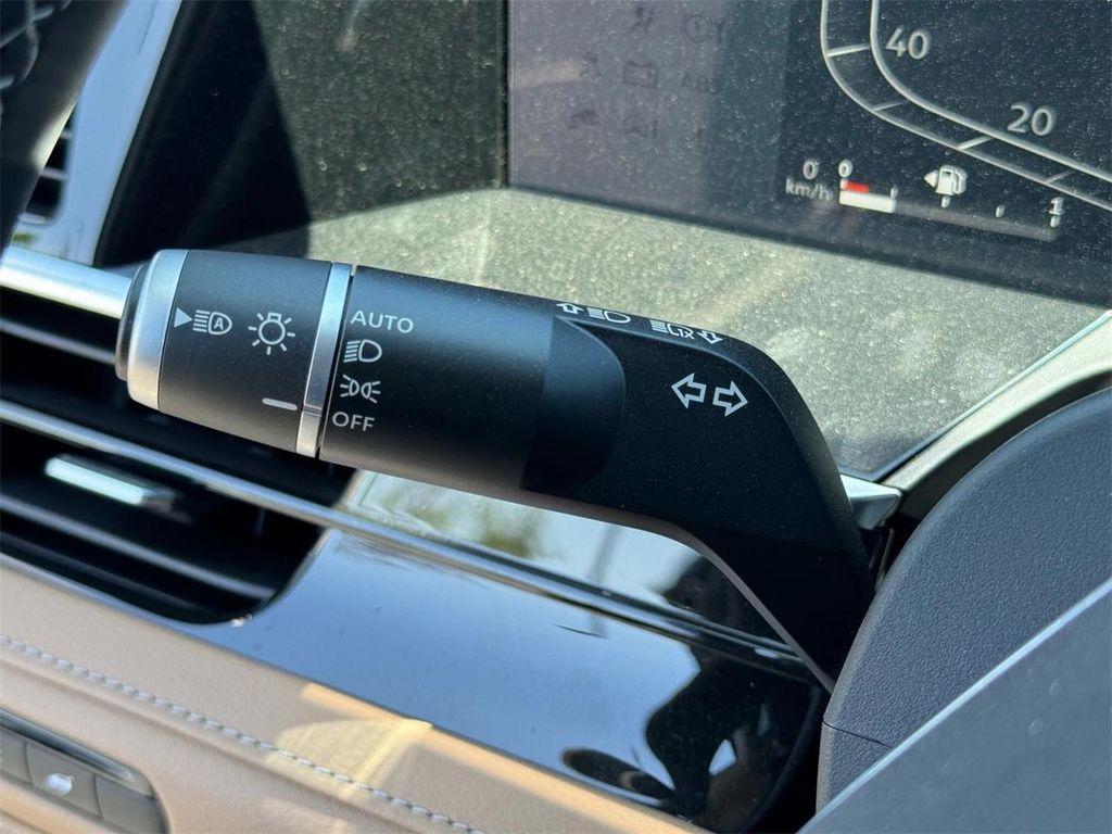 new 2025 INFINITI QX80 car, priced at $93,805