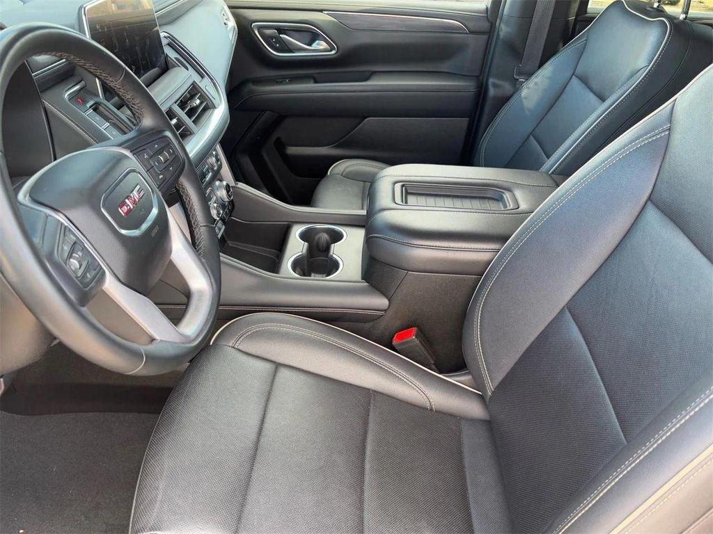 used 2023 GMC Yukon car, priced at $45,990