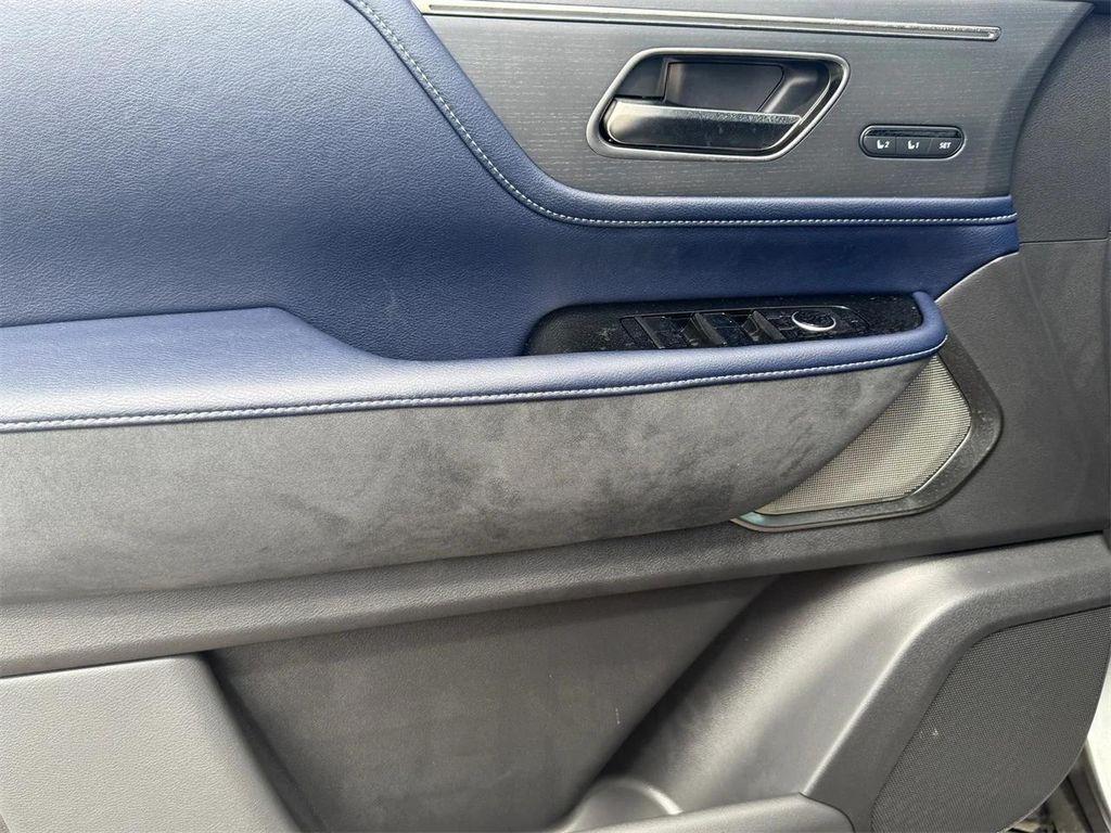 new 2026 INFINITI QX80 car, priced at $102,872