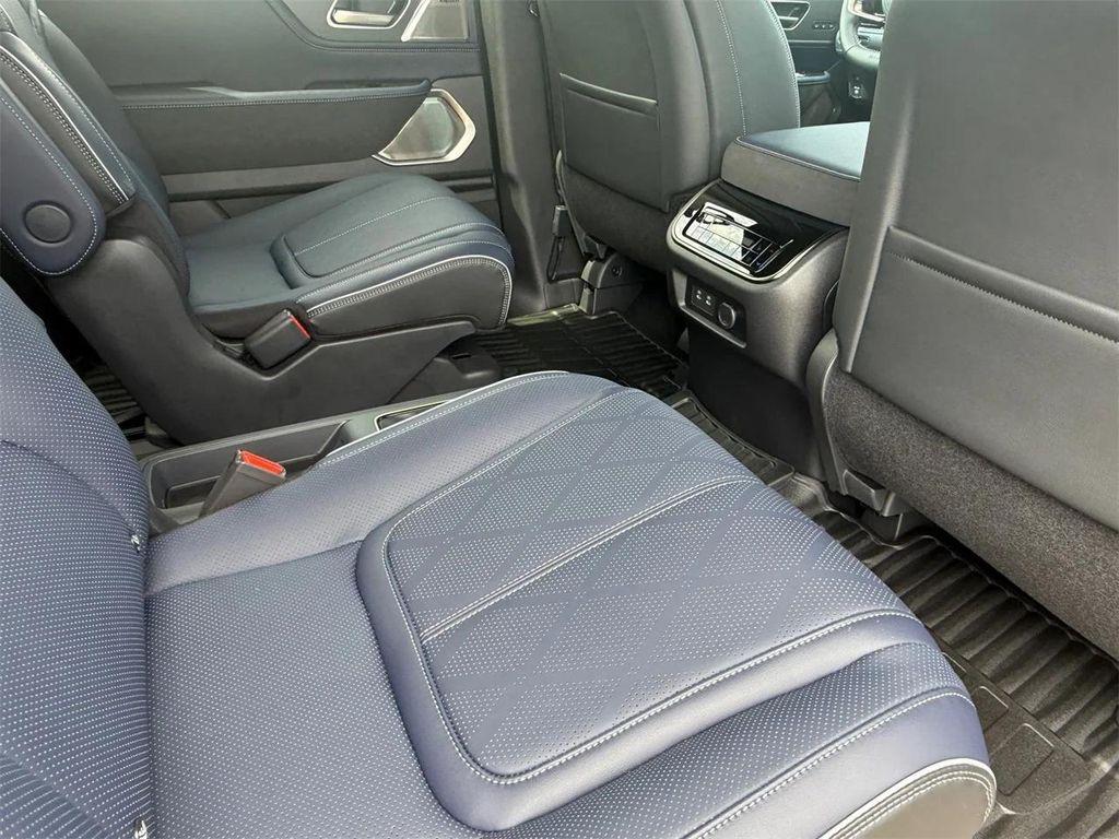 new 2026 INFINITI QX80 car, priced at $102,872