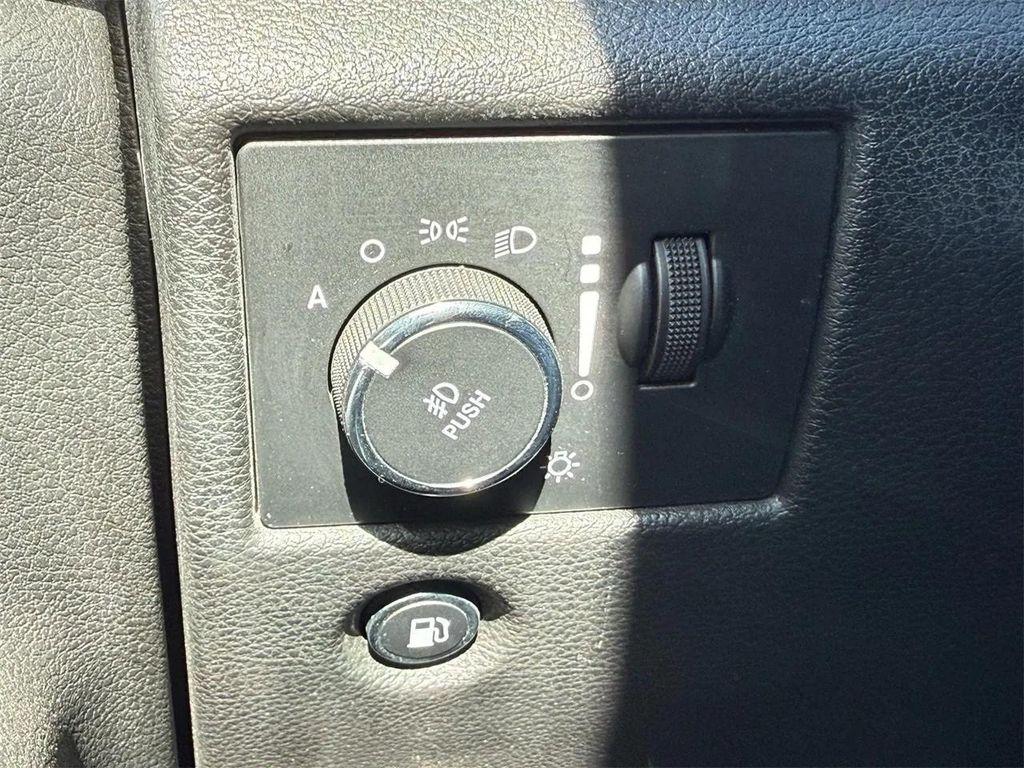 used 2021 Jeep Grand Cherokee car, priced at $24,991