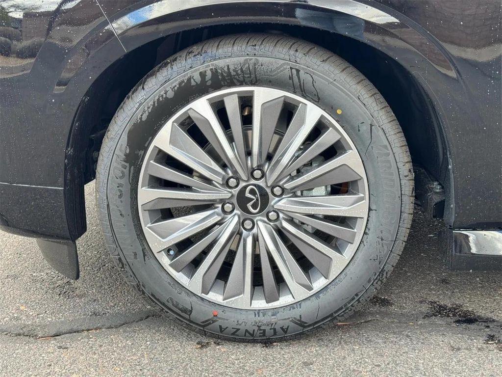 new 2025 INFINITI QX80 car, priced at $88,360