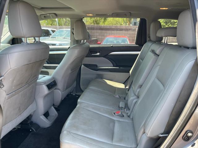 used 2015 Toyota Highlander car, priced at $19,490