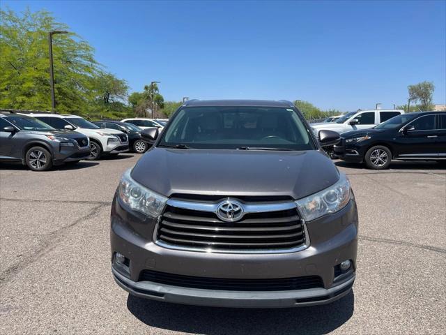 used 2015 Toyota Highlander car, priced at $19,490