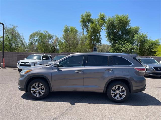 used 2015 Toyota Highlander car, priced at $19,490