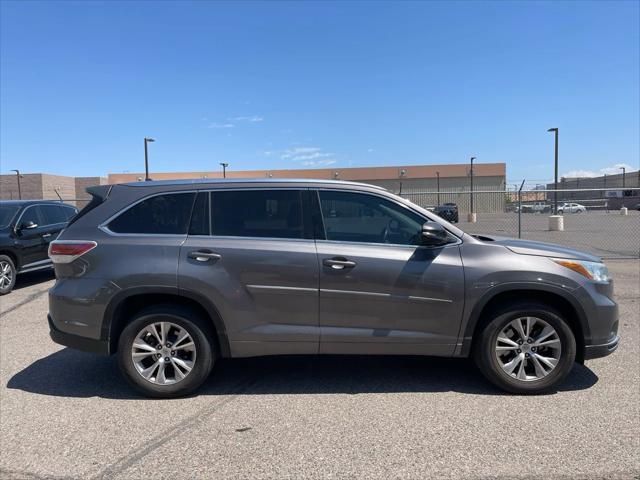 used 2015 Toyota Highlander car, priced at $19,490