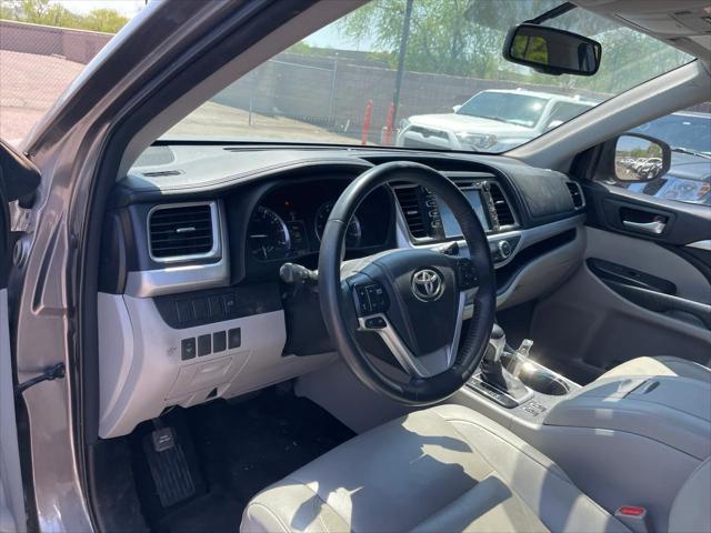 used 2015 Toyota Highlander car, priced at $19,490