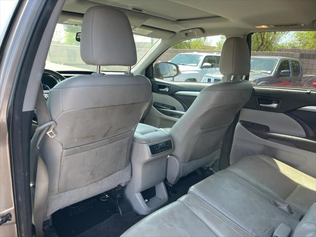 used 2015 Toyota Highlander car, priced at $19,490