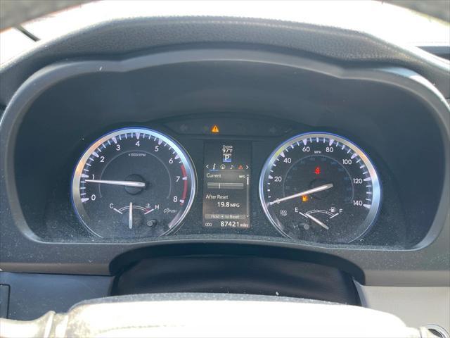 used 2015 Toyota Highlander car, priced at $19,490