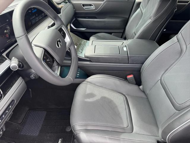 new 2025 INFINITI QX80 car, priced at $89,027