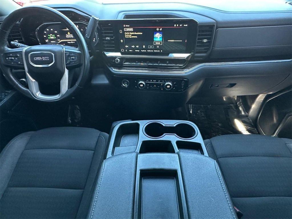 used 2024 GMC Sierra 1500 car, priced at $40,099