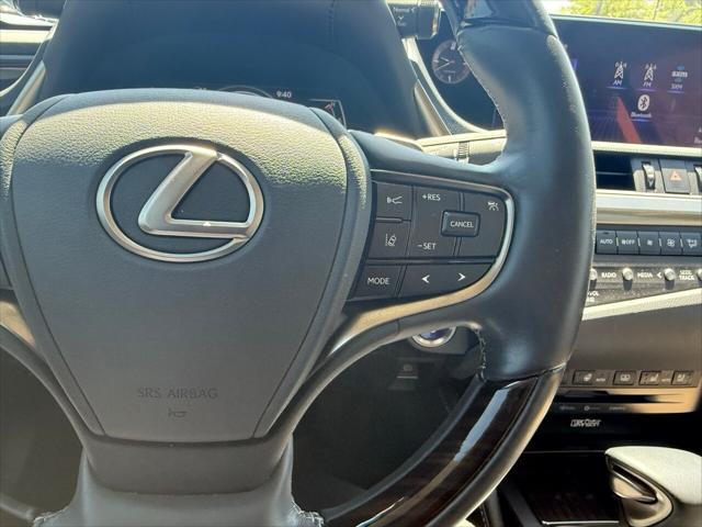 used 2021 Lexus ES 300h car, priced at $37,990