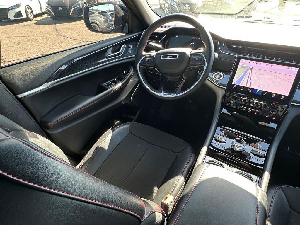 used 2022 Jeep Grand Cherokee car, priced at $32,999