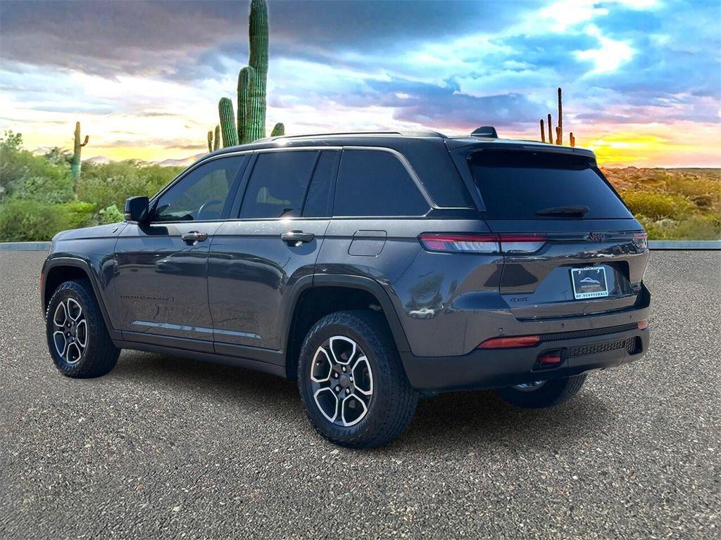 used 2022 Jeep Grand Cherokee car, priced at $32,999