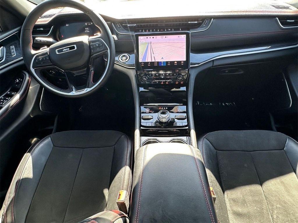 used 2022 Jeep Grand Cherokee car, priced at $32,999